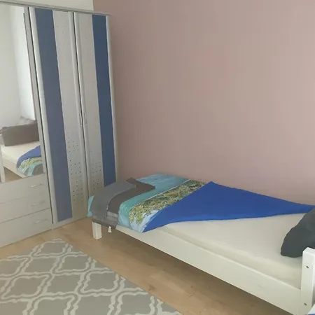 Apartment Monteur Zimmer